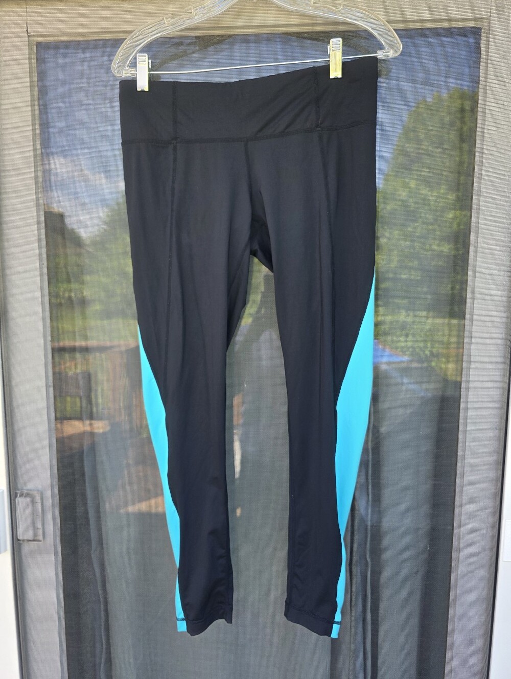 Athleta Black Teal Leggings M